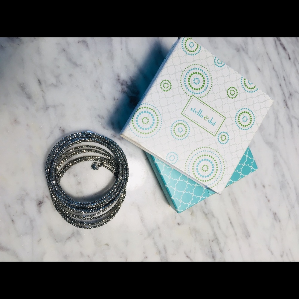 Bracelet